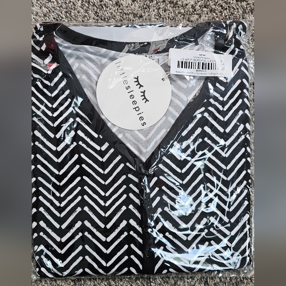 Little Sleepies Other - Little Sleepies Chevron Pajama Top in Black and White